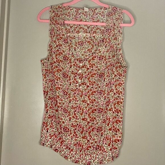 ❤️ OLD Navy Sheer Floral 3 button knit top Sz M - Picture 1 of 16